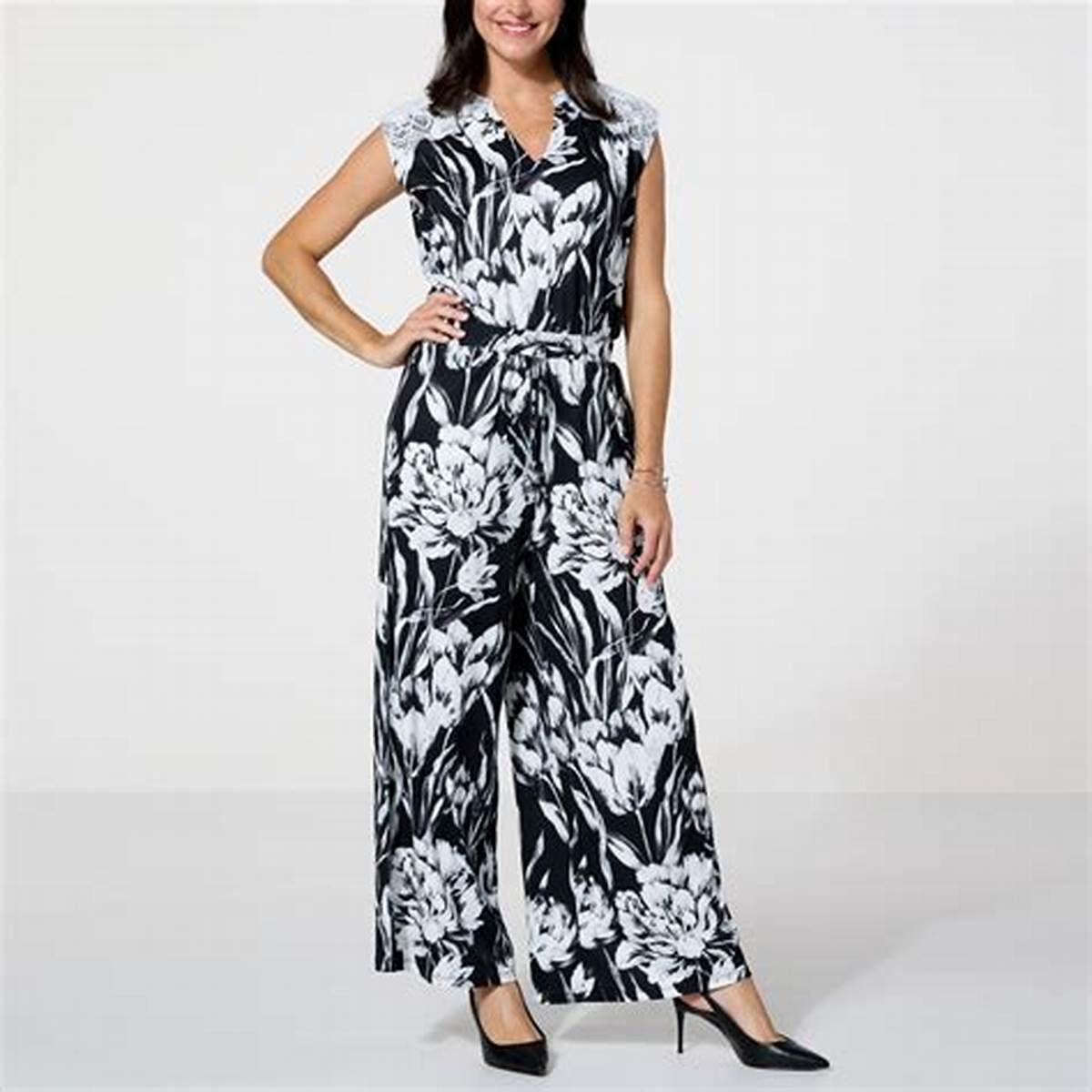 Wide-leg occasion jumpsuit in black floral