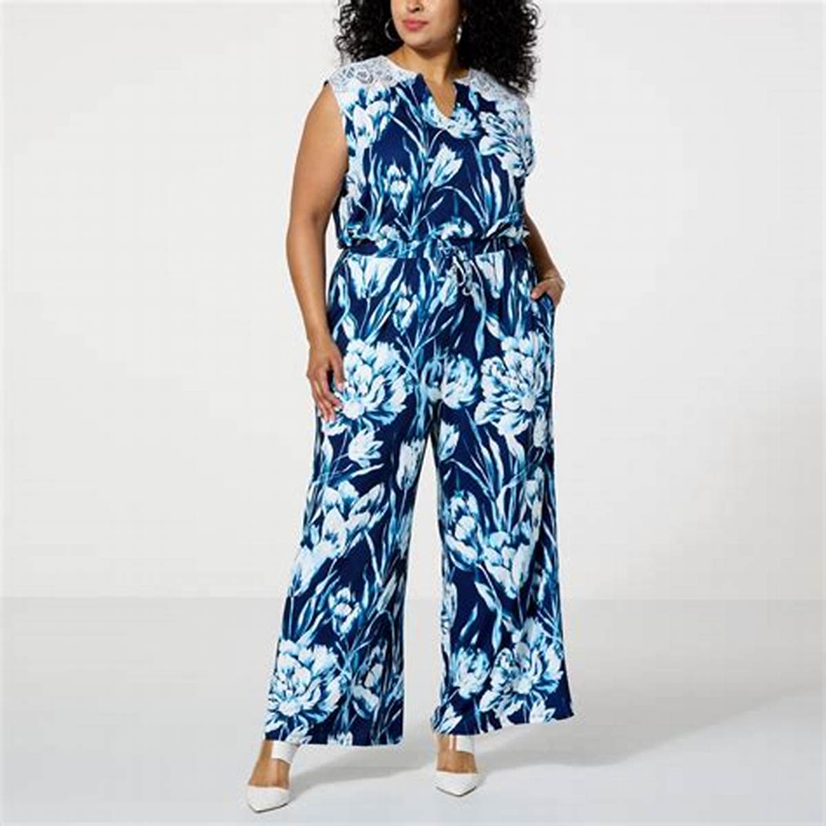 Wide-leg jumpsuit in blue floral