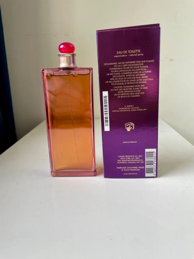 vintage Gloria boxed bottle