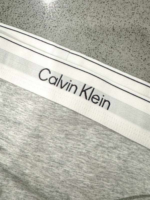 waistband detail