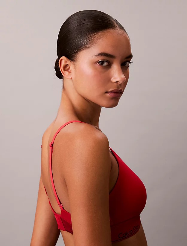 red worn view