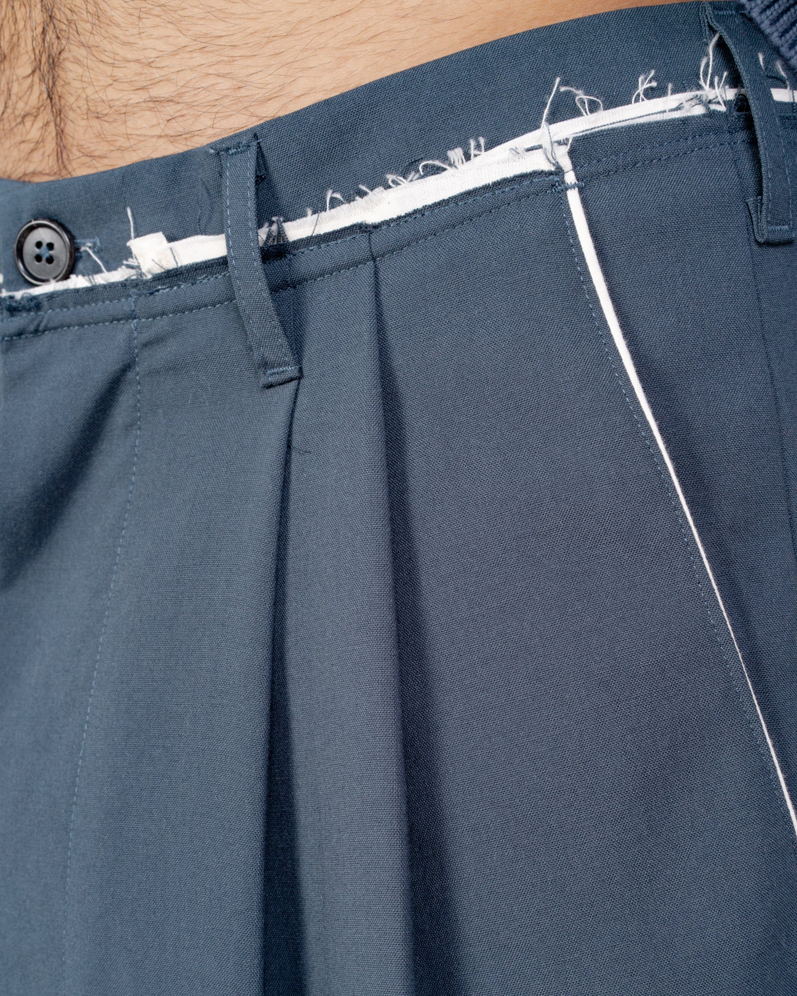 pleat detail