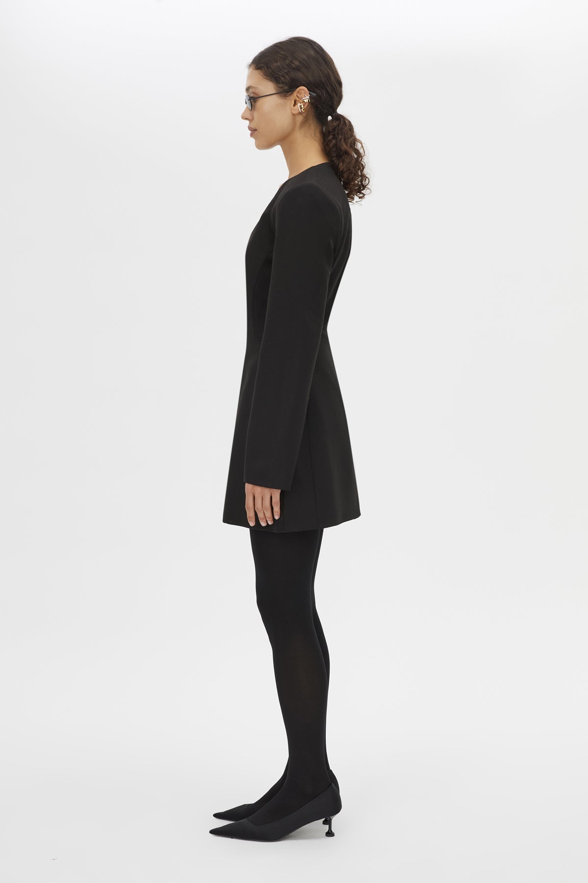 Long-sleeve tailored shape