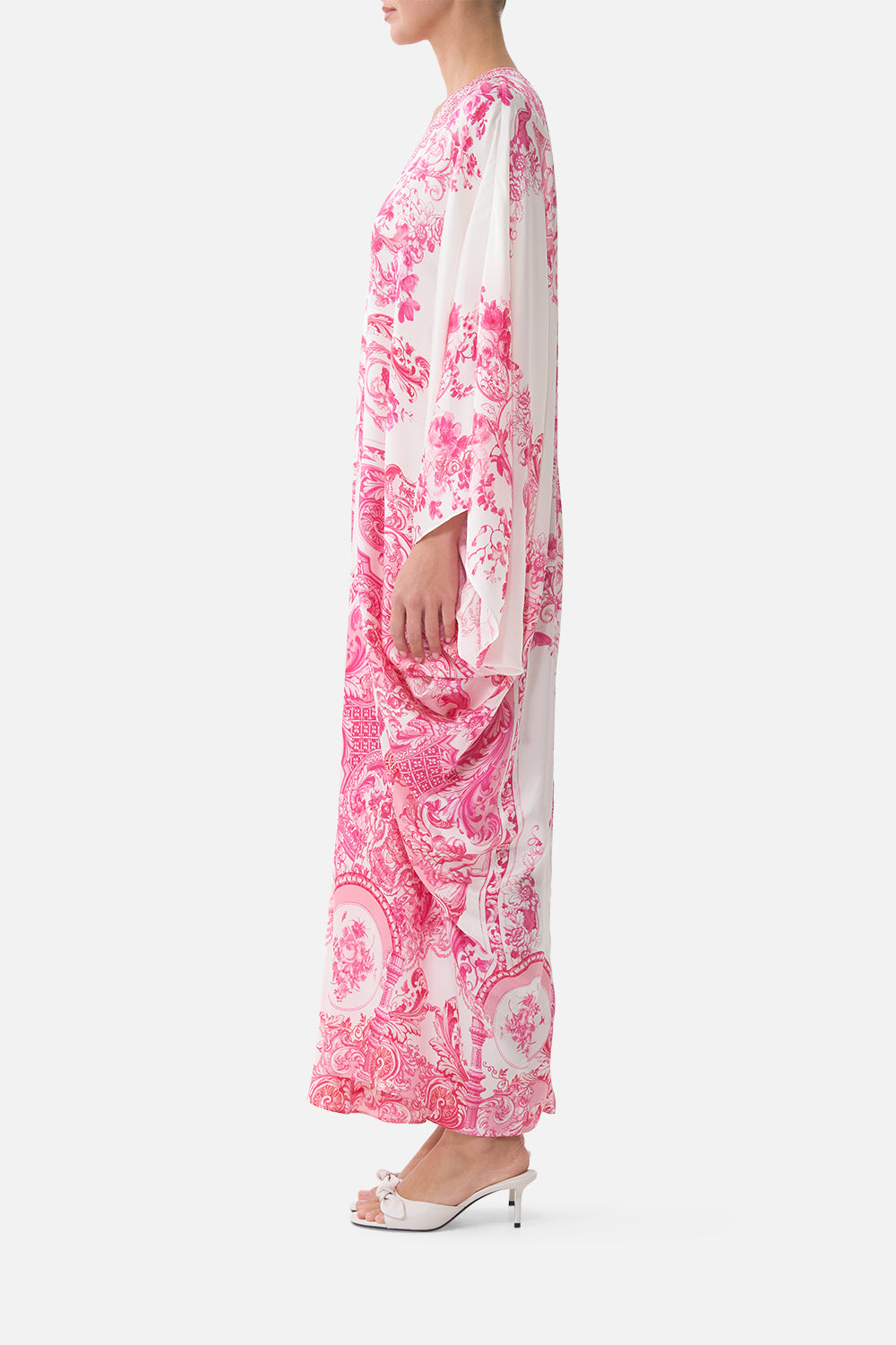 T Shape Long Kaftan — movement and fit angle
