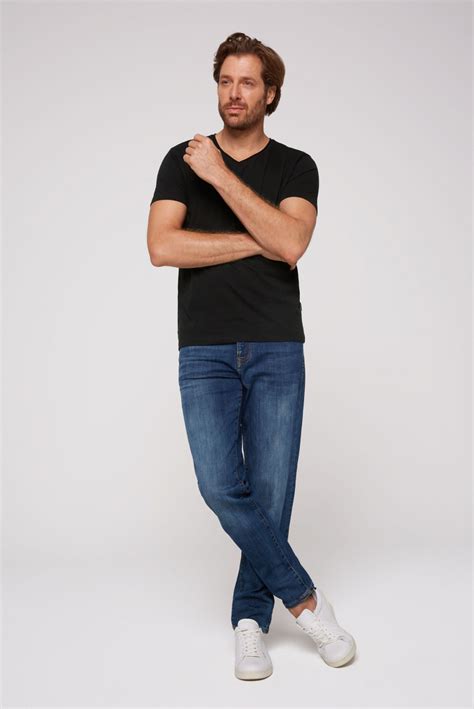 black V-neck, easy fit