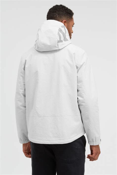 back view with hood print