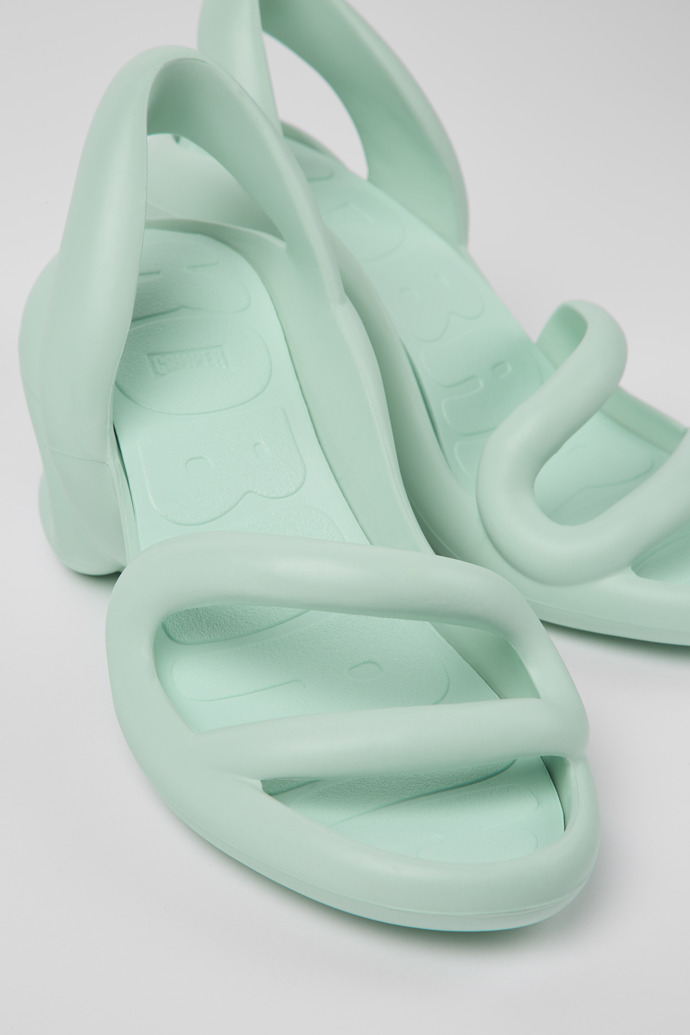 one-piece molded detail
