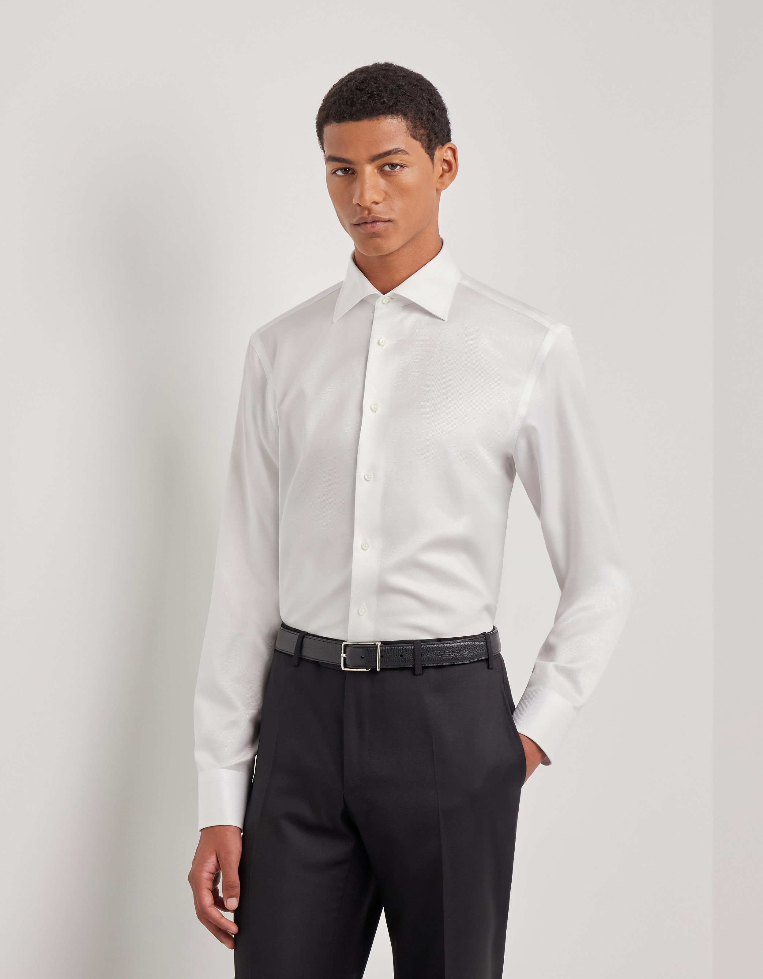 Collar and front detail of the formal shirt