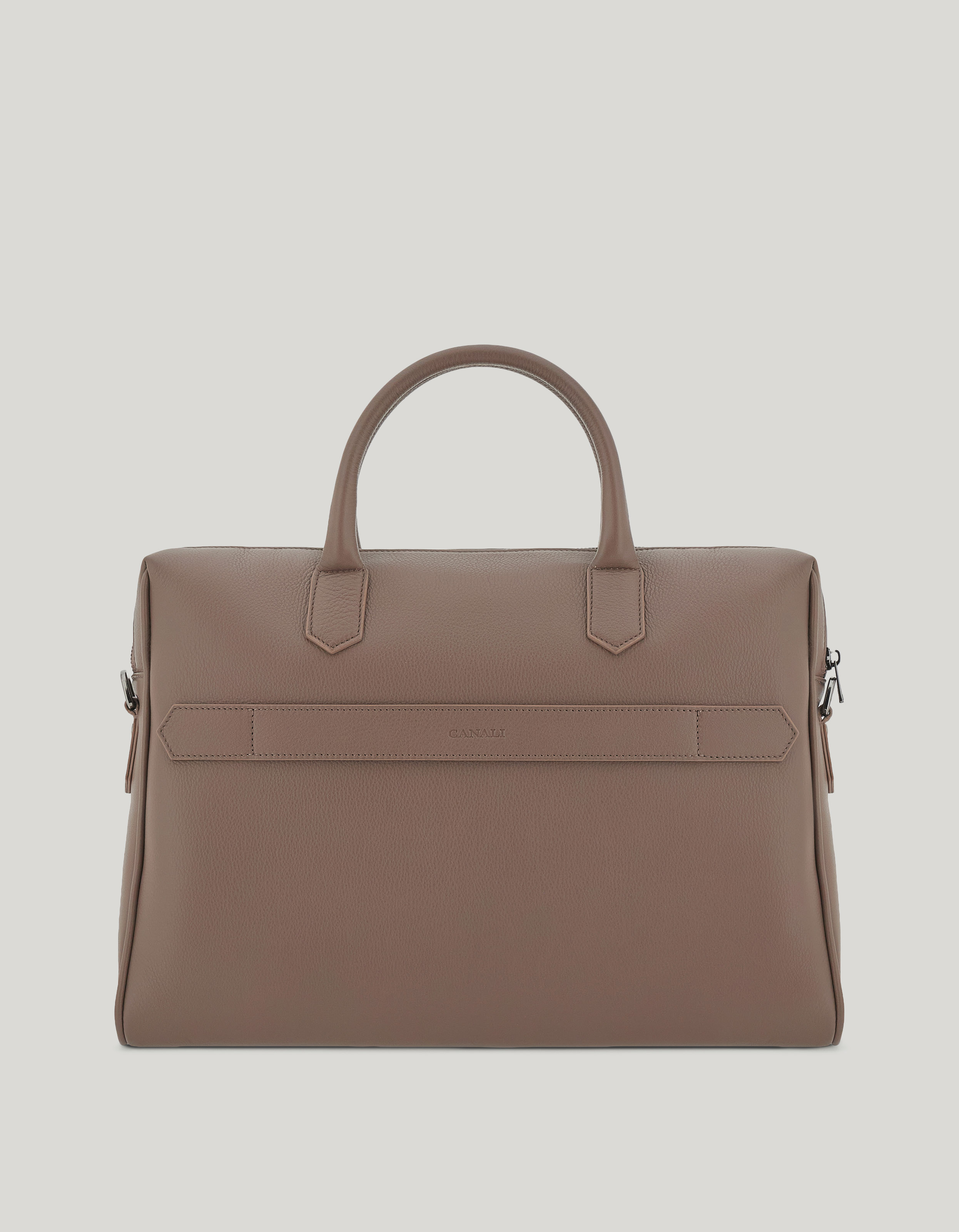 Removable shoulder strap and hardware detail