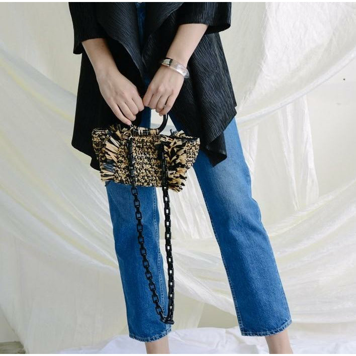 styled raffia variant