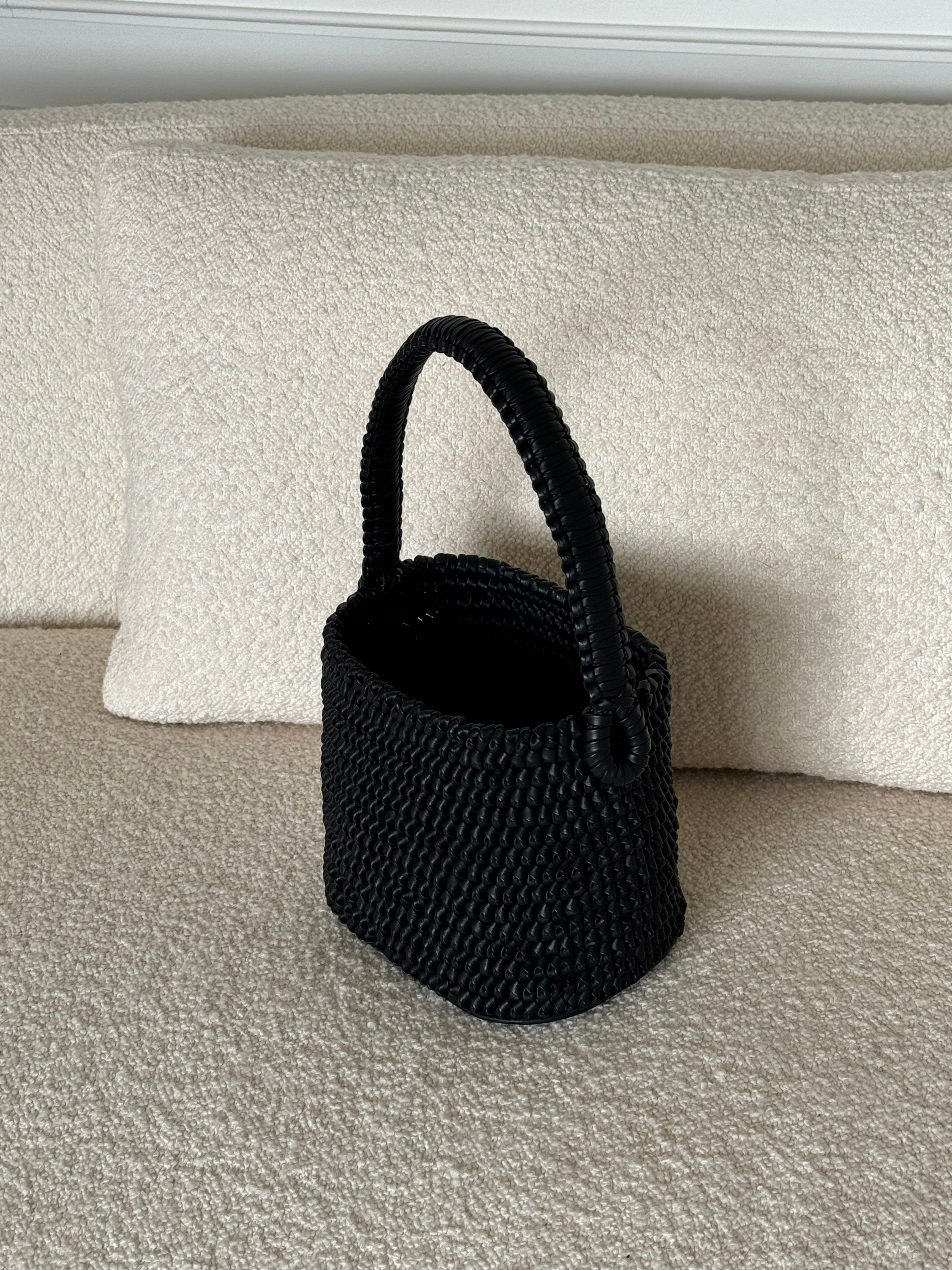 top and handle view