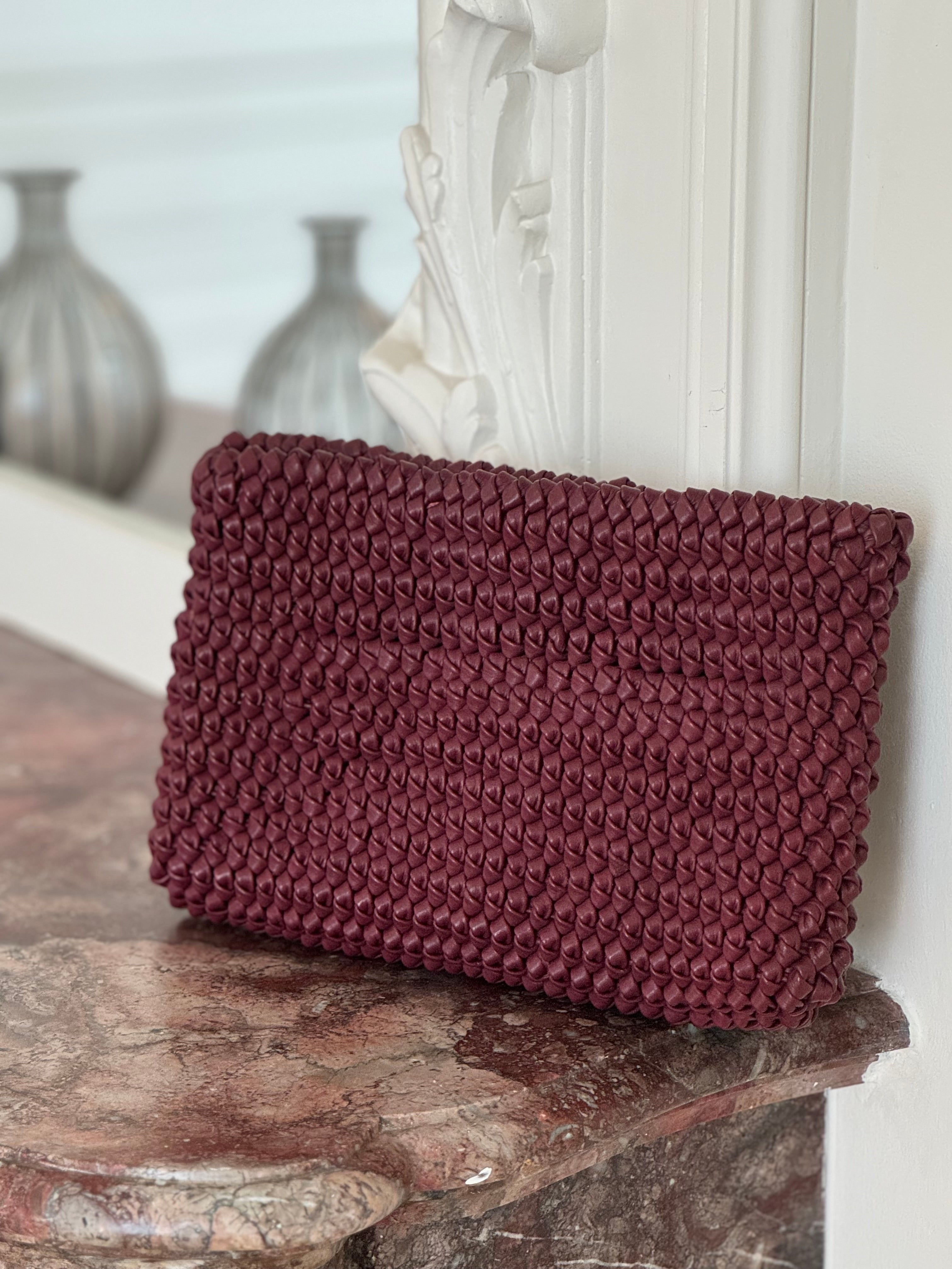 The Knotty Pouch