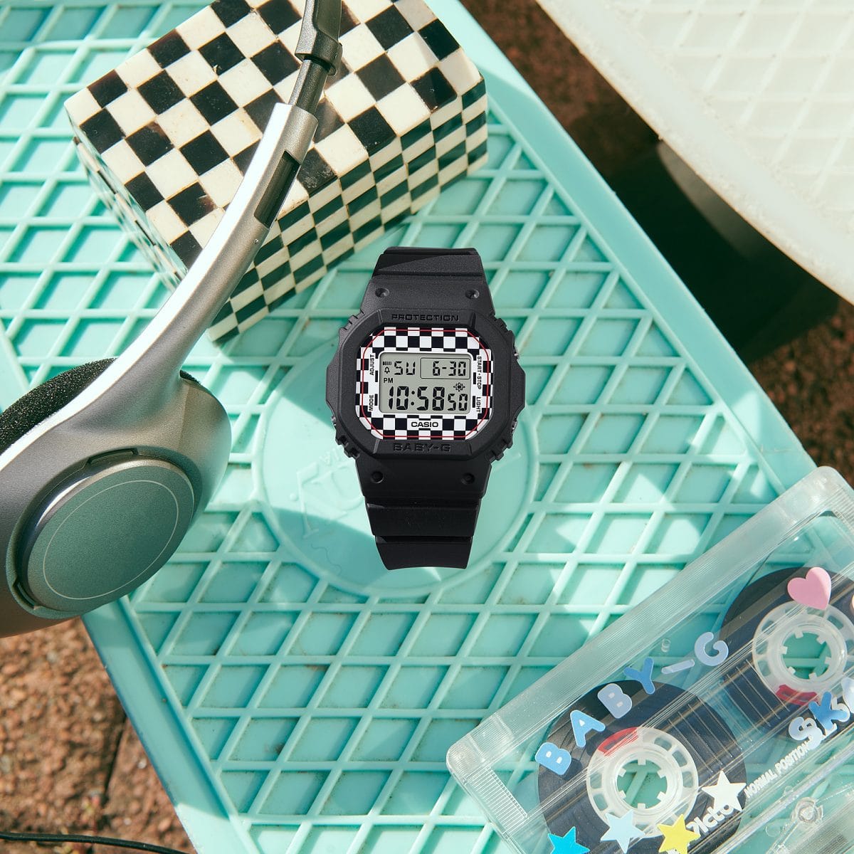 poolside styling