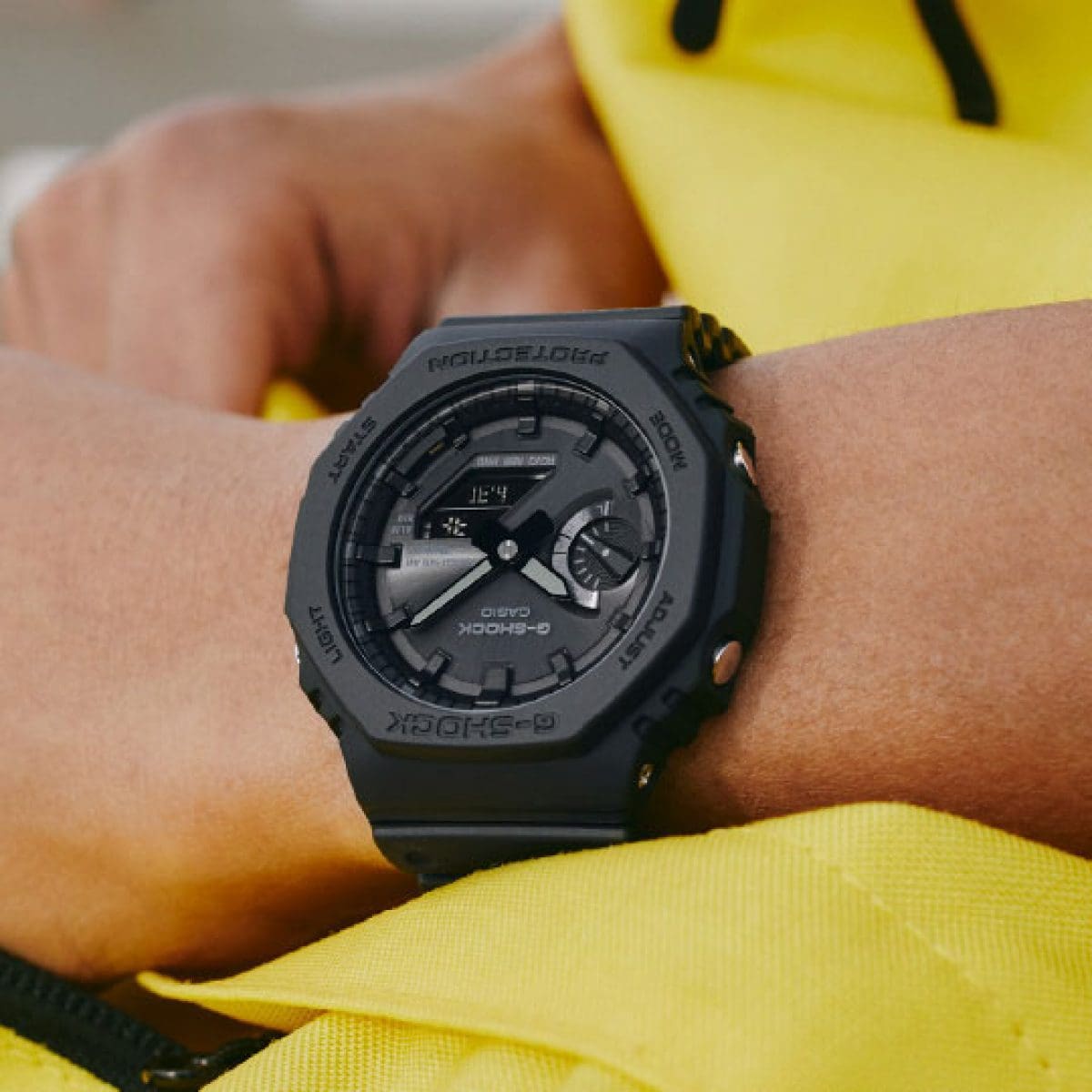 sunlit wrist