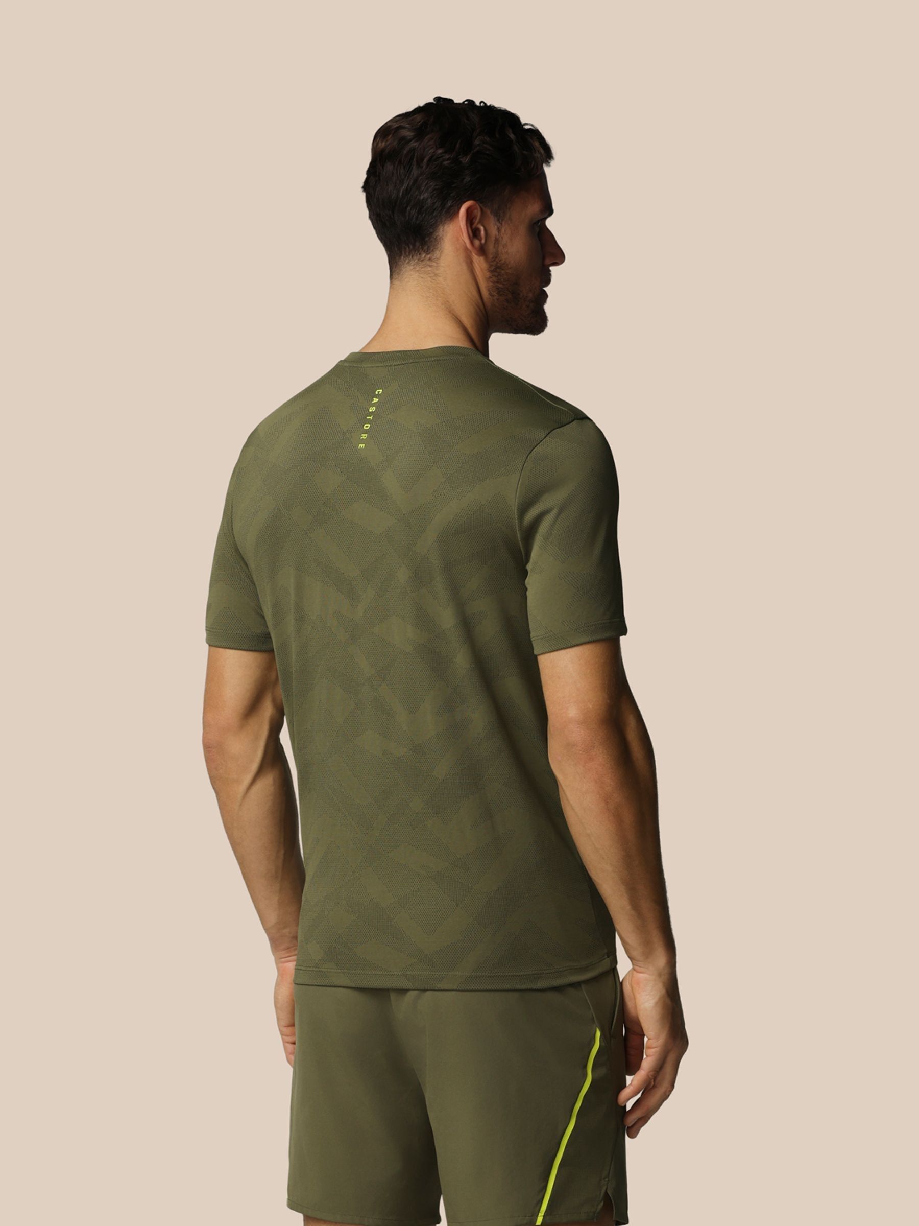 back view with tonal Castore wordmark