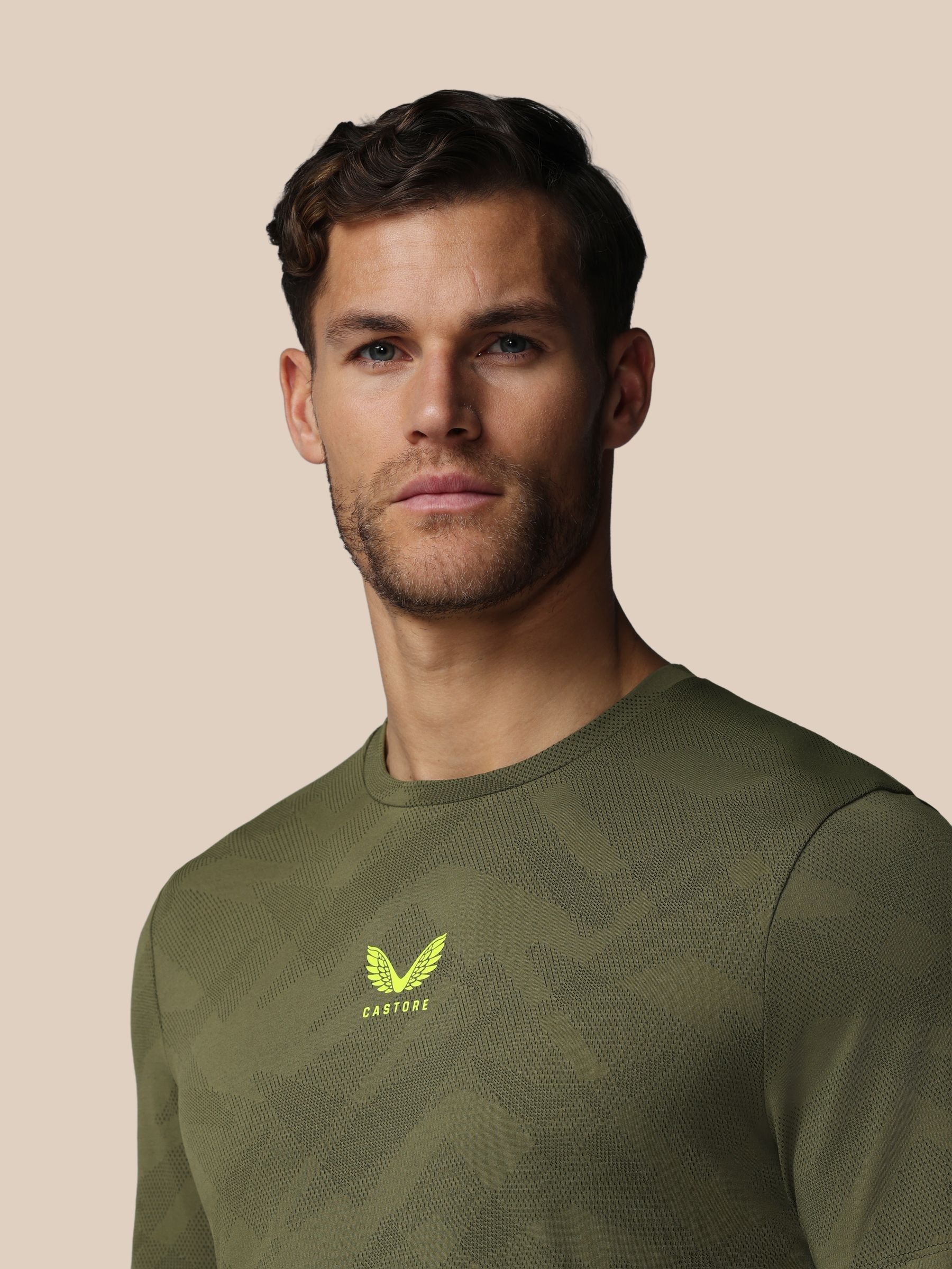upper-body Castore chest mark