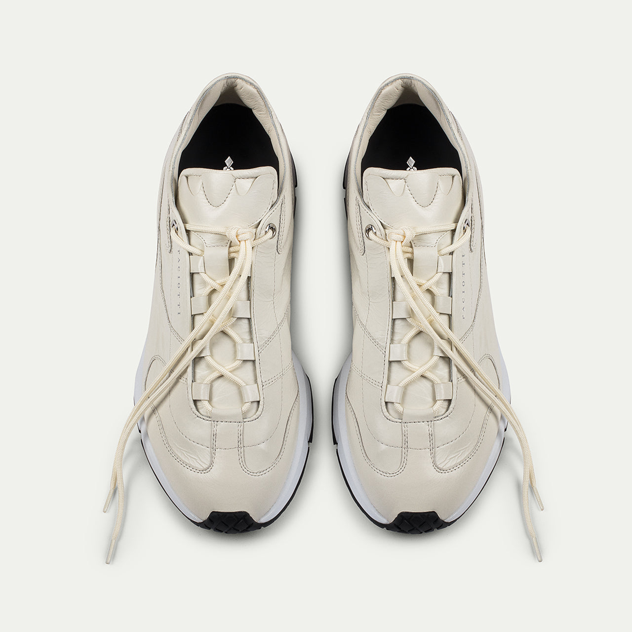 Runner sole and side logo