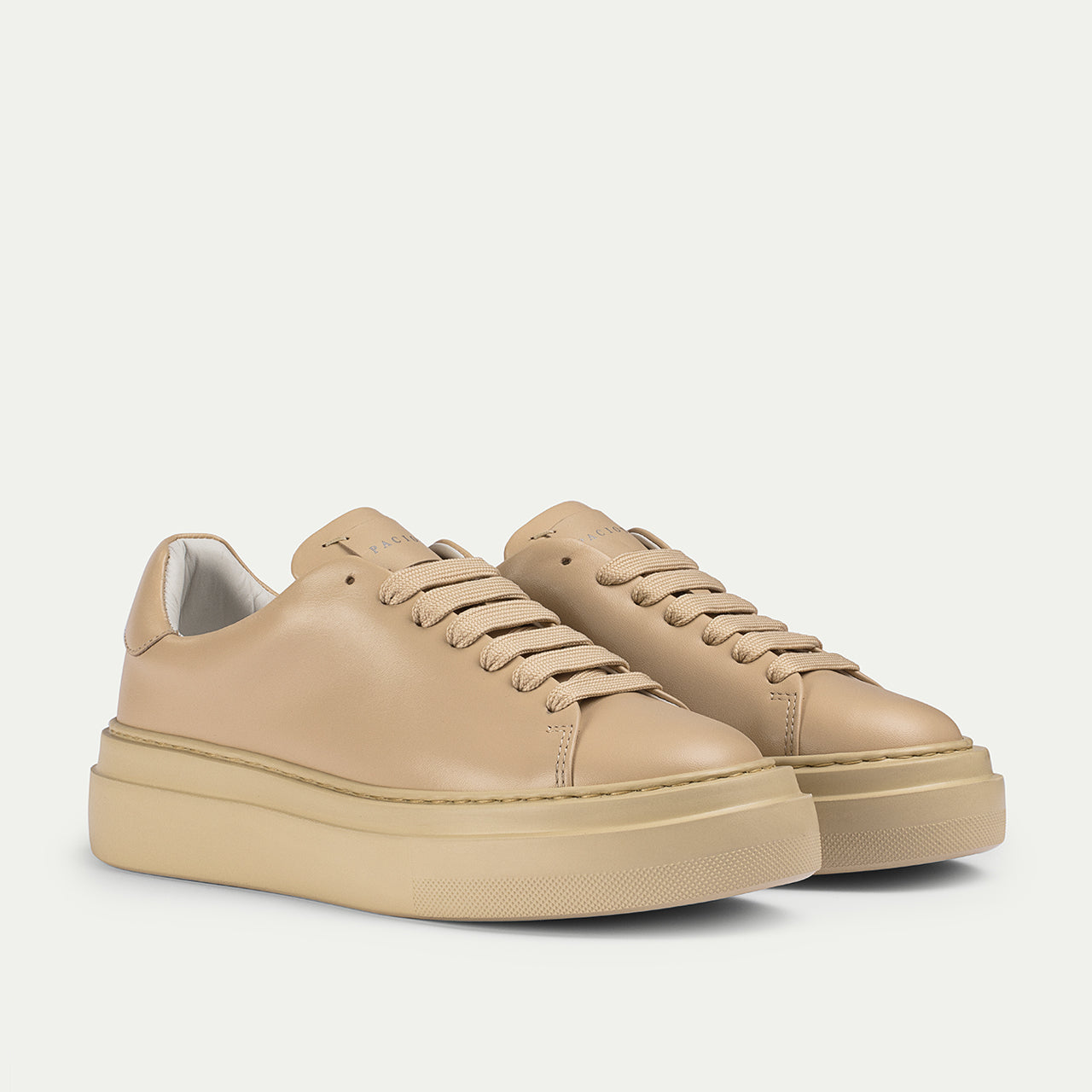 Radiating polished finish across the upper
