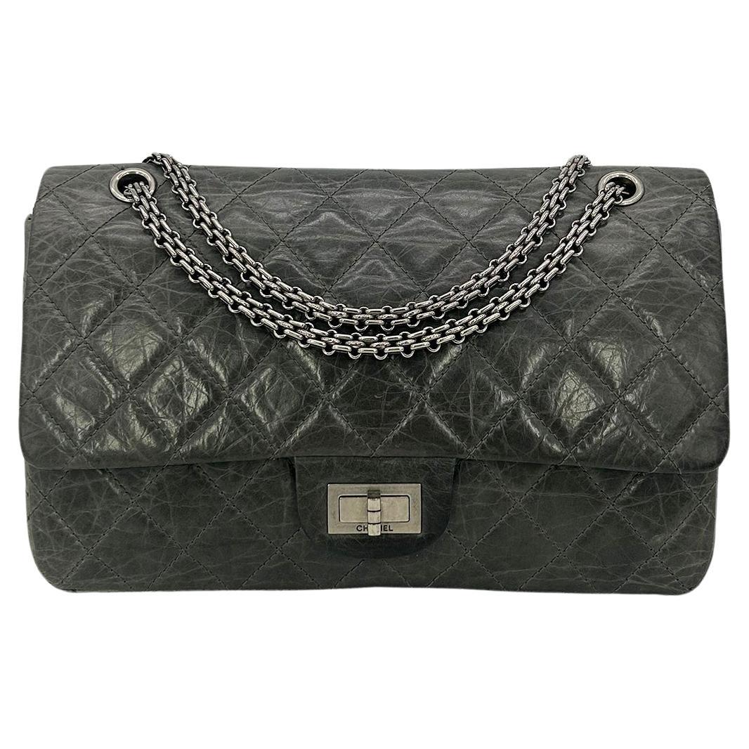 Grey aged calfskin with ruthenium chain
