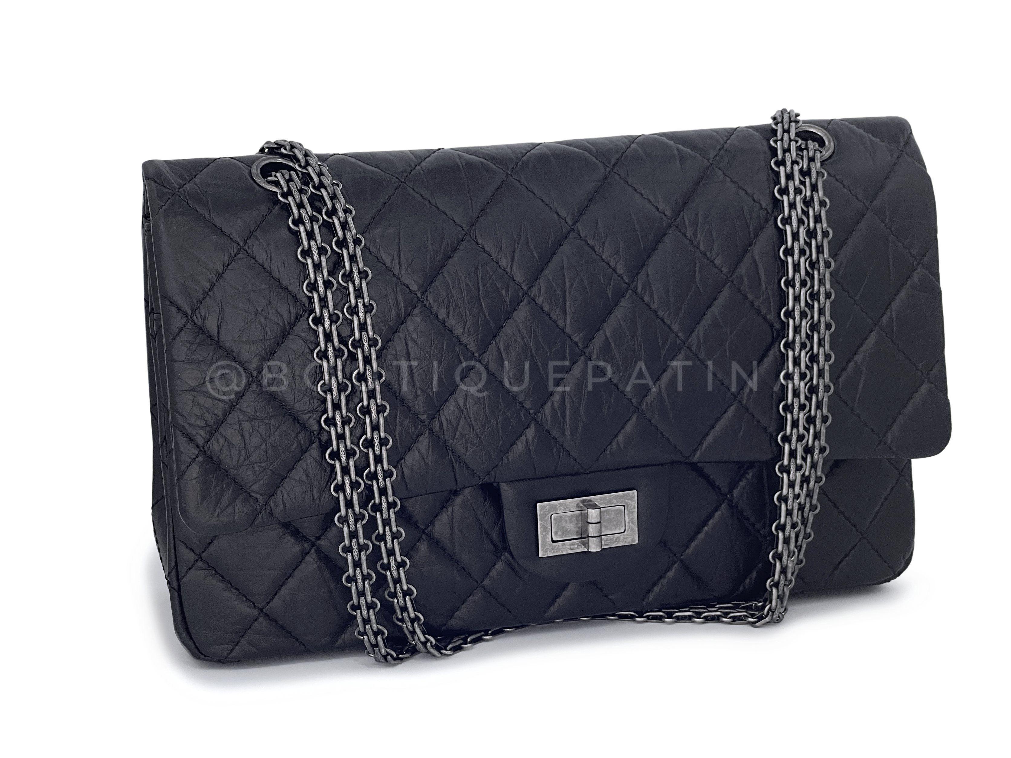 So-Black chevron-quilted version, three-quarter view