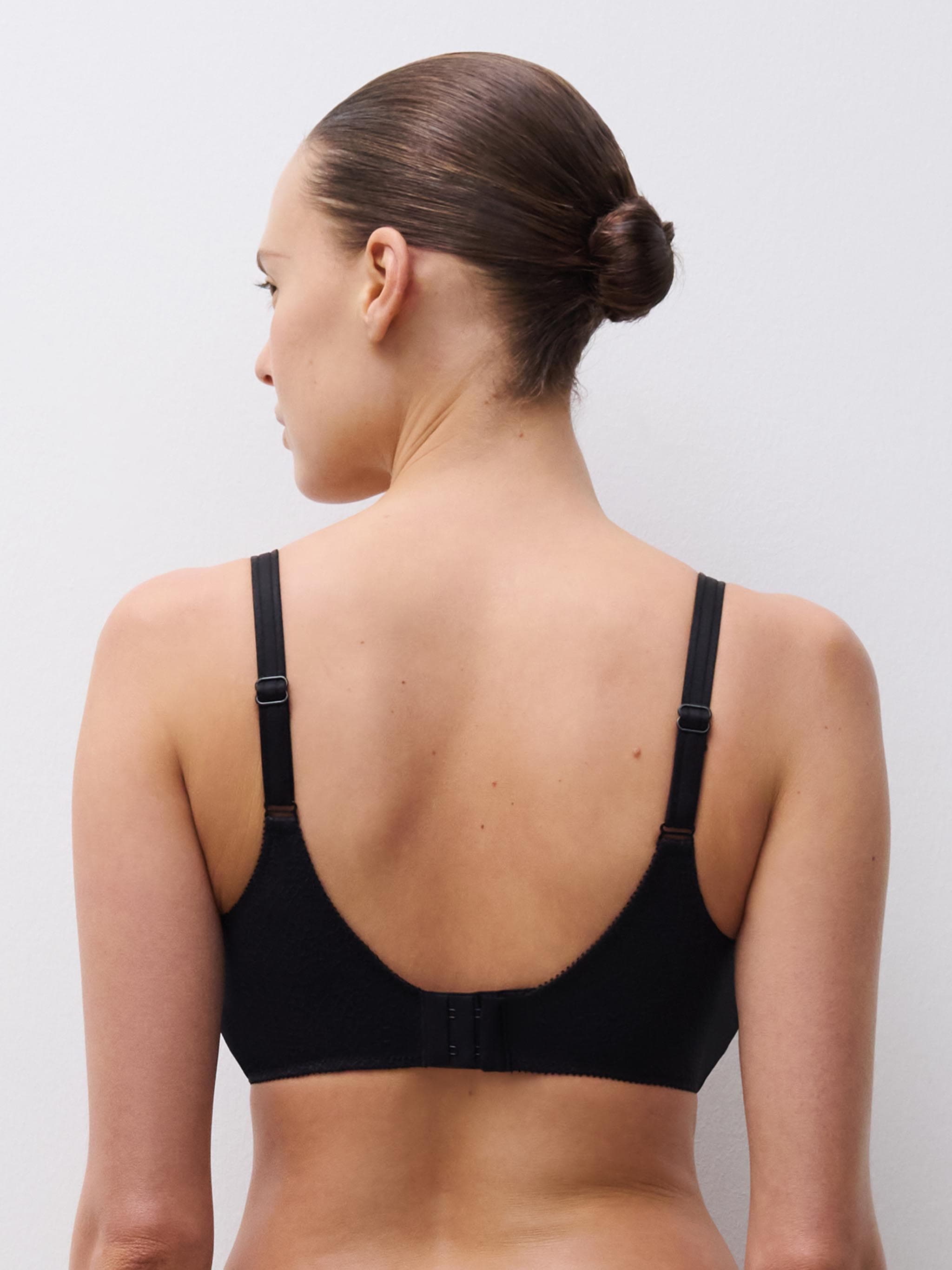 C Magnifique Seamless Unlined Minimizer