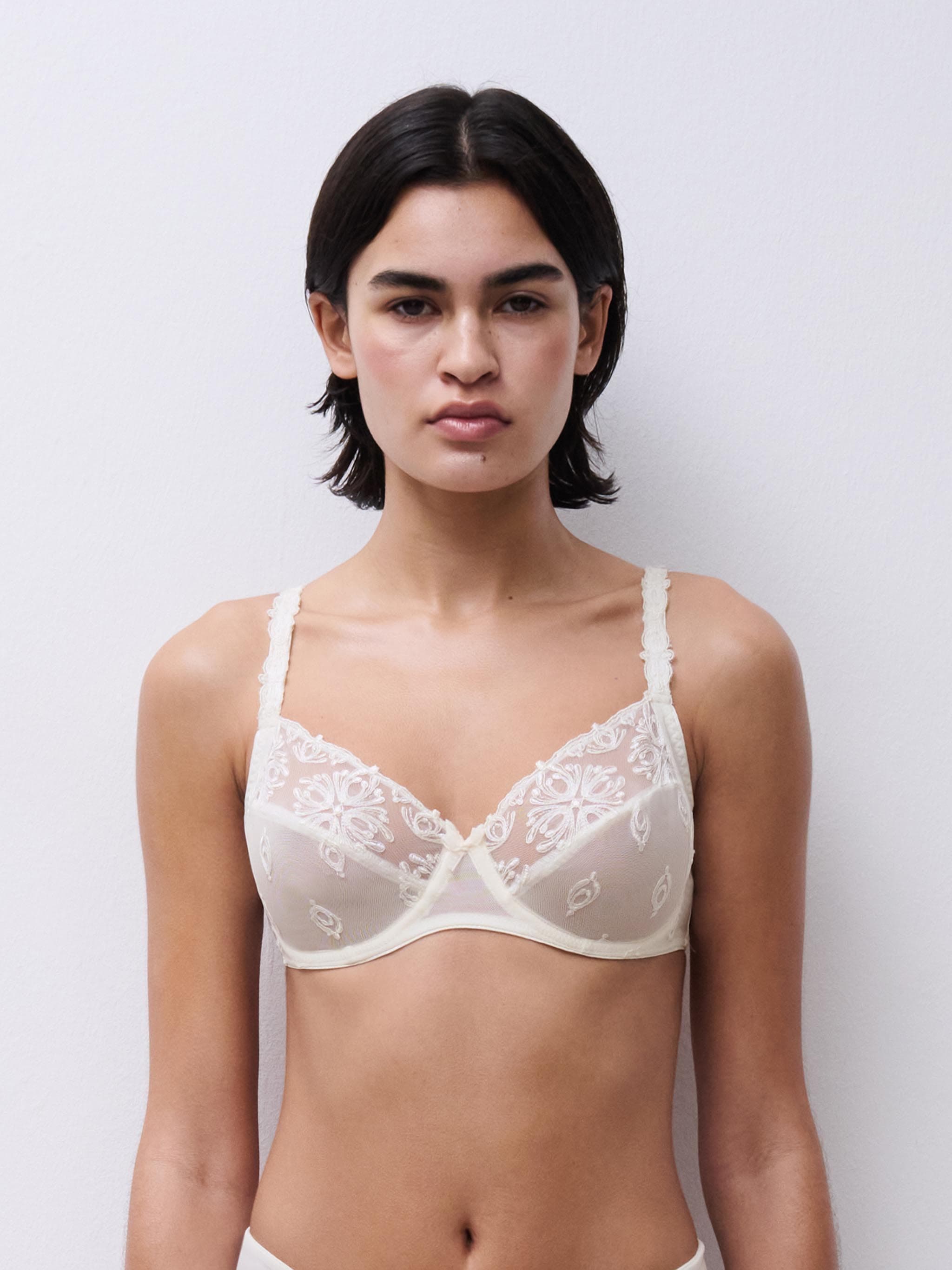 flat front view in ivory