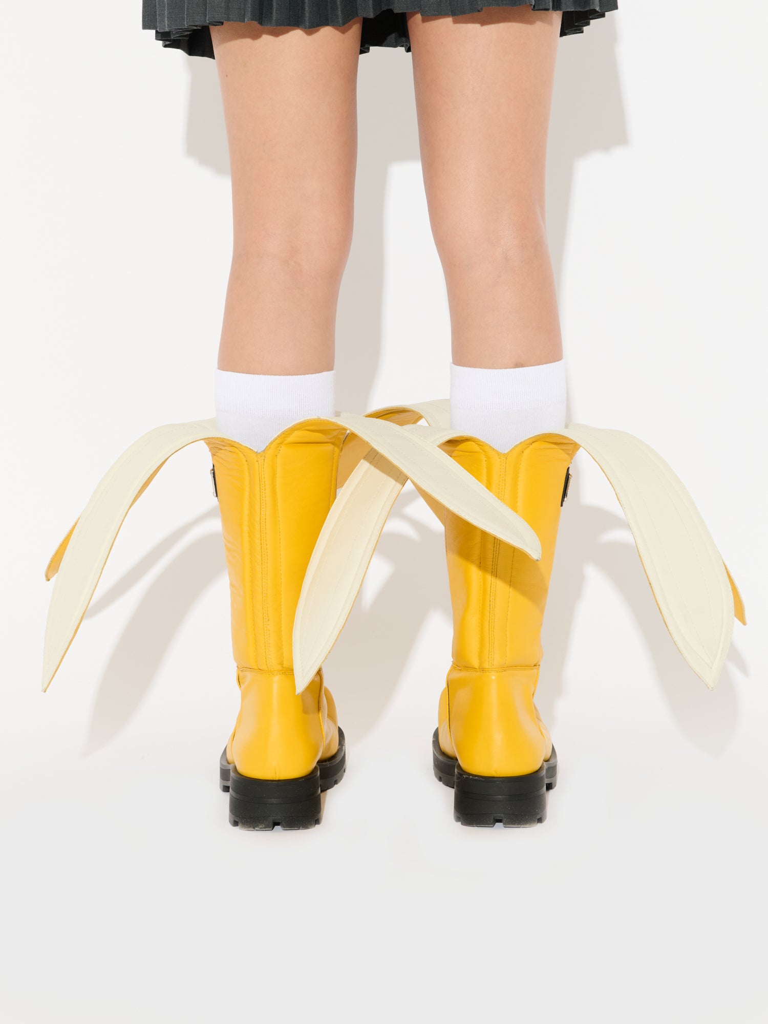 BANANA BOOT MOGGIES in YELLOW — alternate official view
