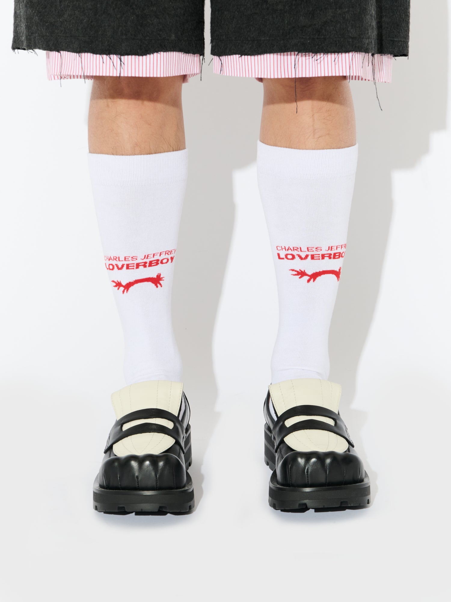BANANA MOCCASIN MOGGIES in BLACK WHITE — alternate official view