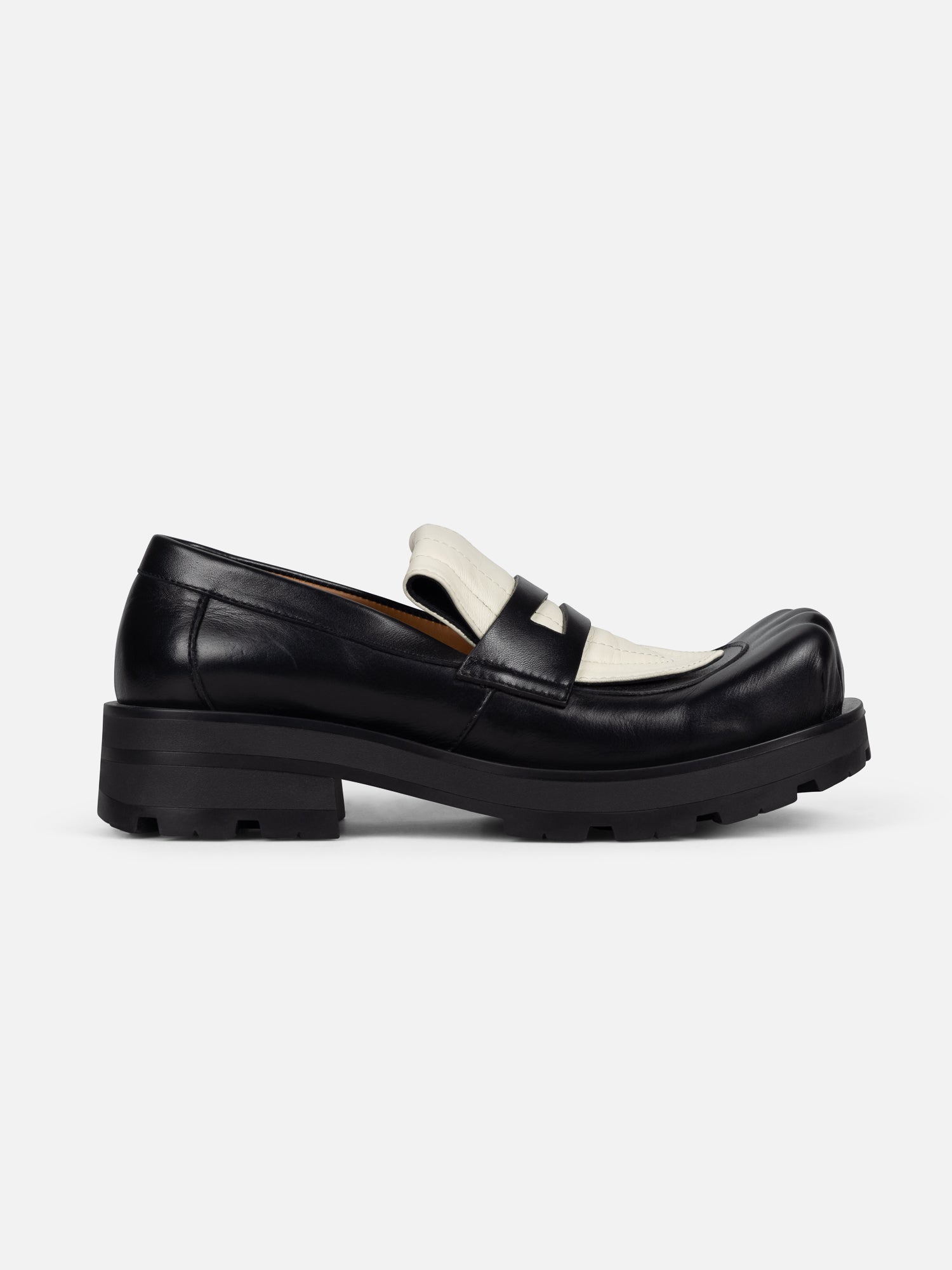 BANANA MOCCASIN MOGGIES in BLACK WHITE — detail or worn angle