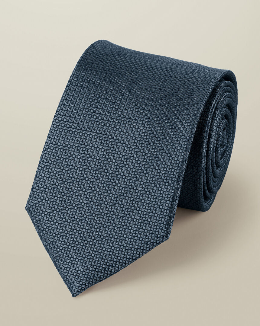 Alternative colour or closeup