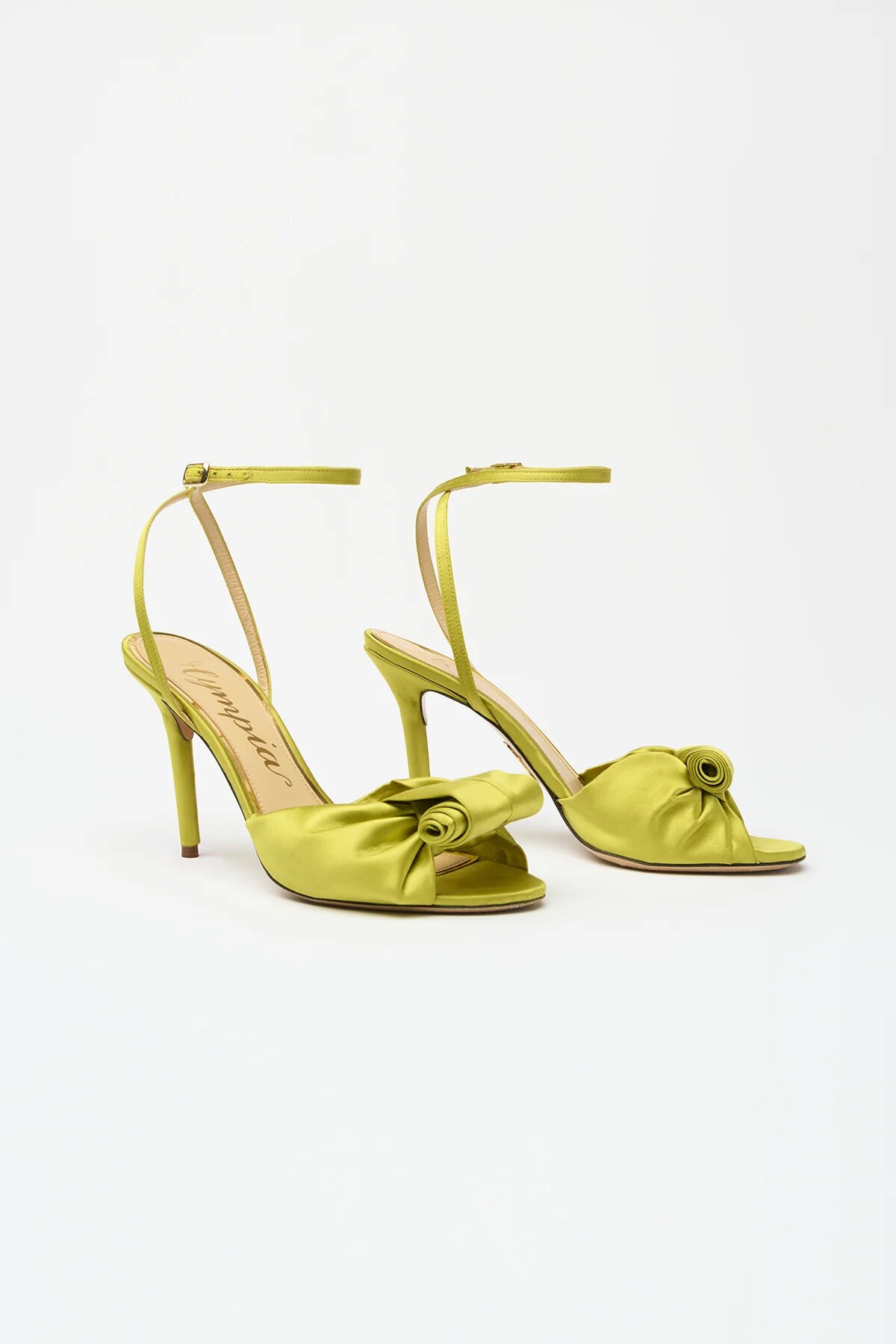Izzy Sandal