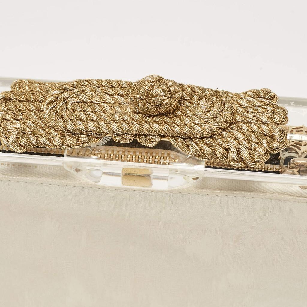 interior pouches