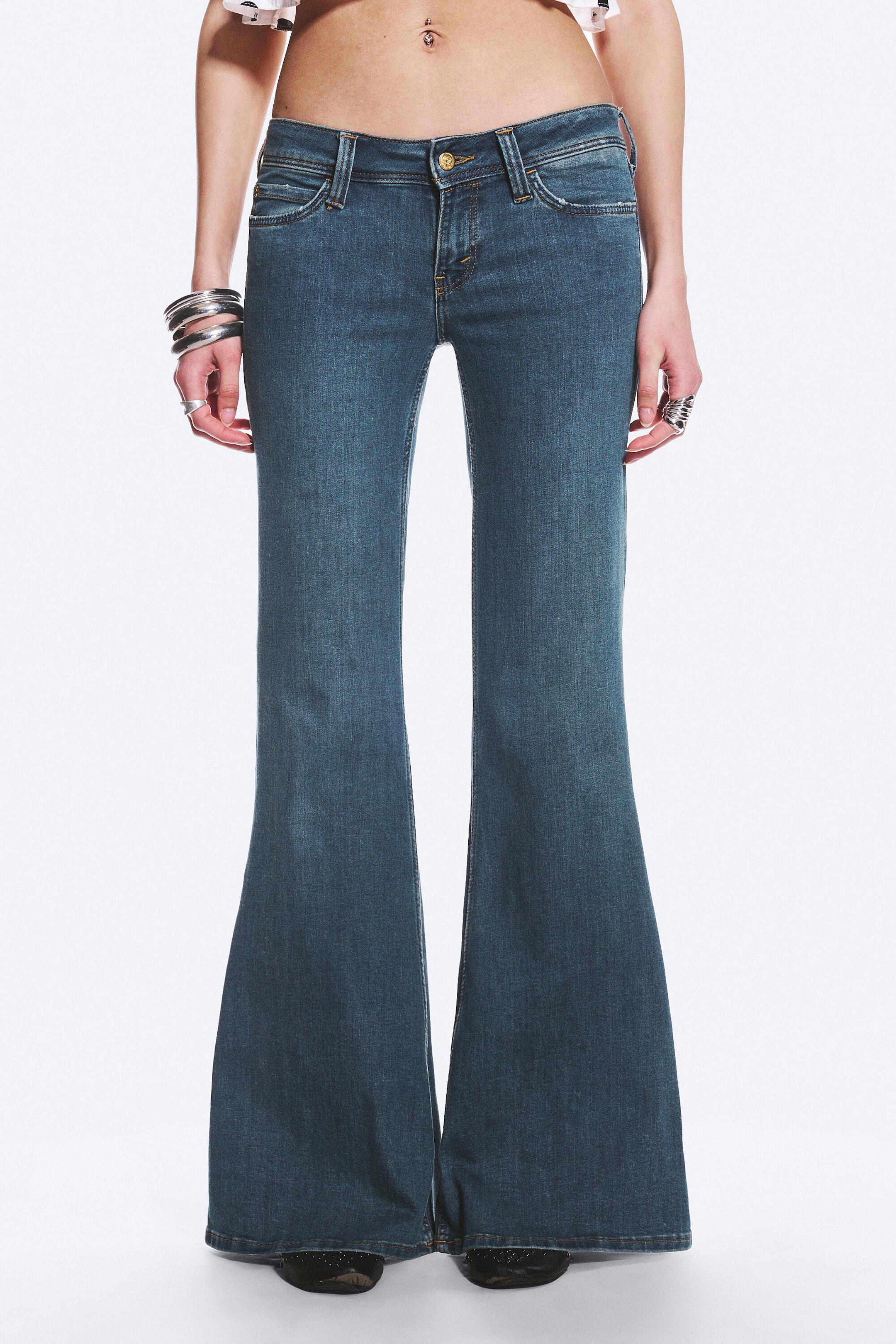 front fit detail