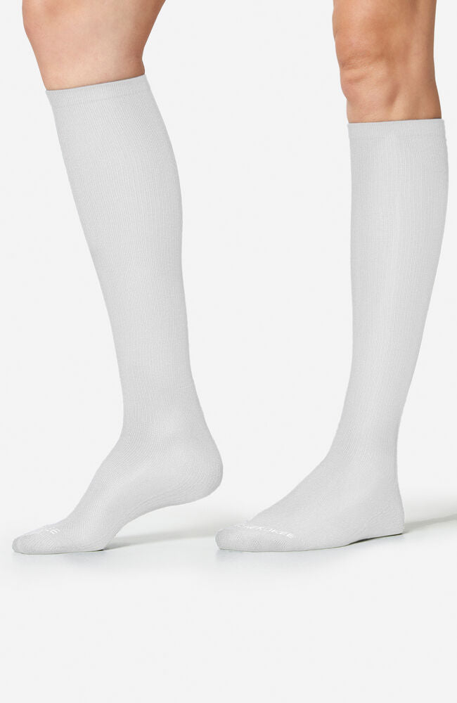 Women's Luxe Support 15-20 mmHg Compression Sock — official angle 3