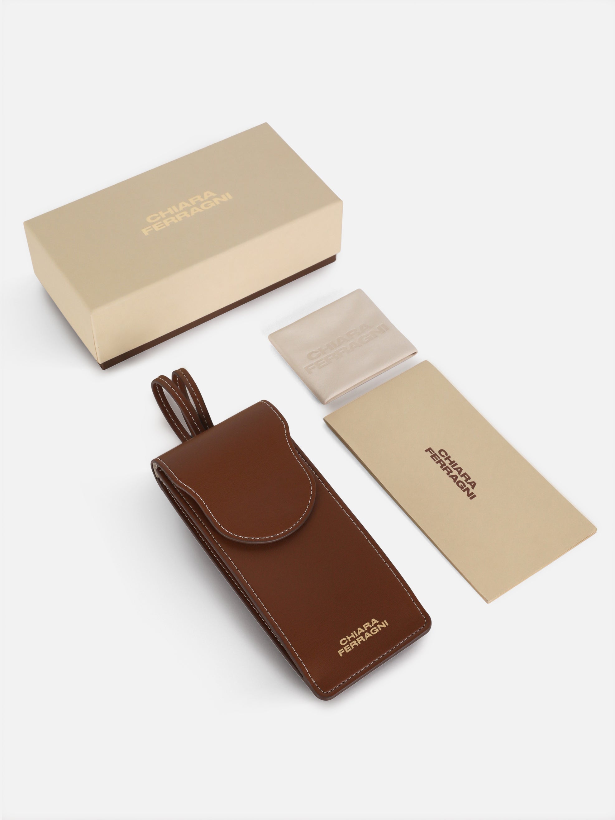 Case and packaging set