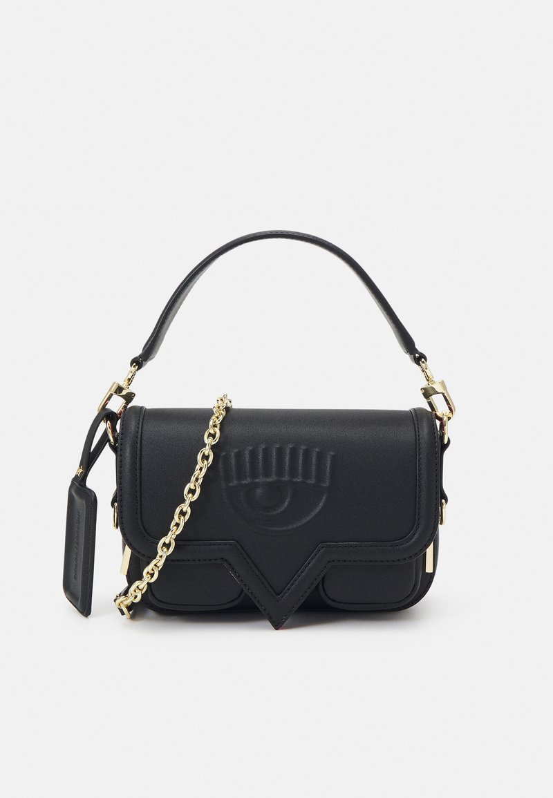 Black shoulder version with logo-front panel