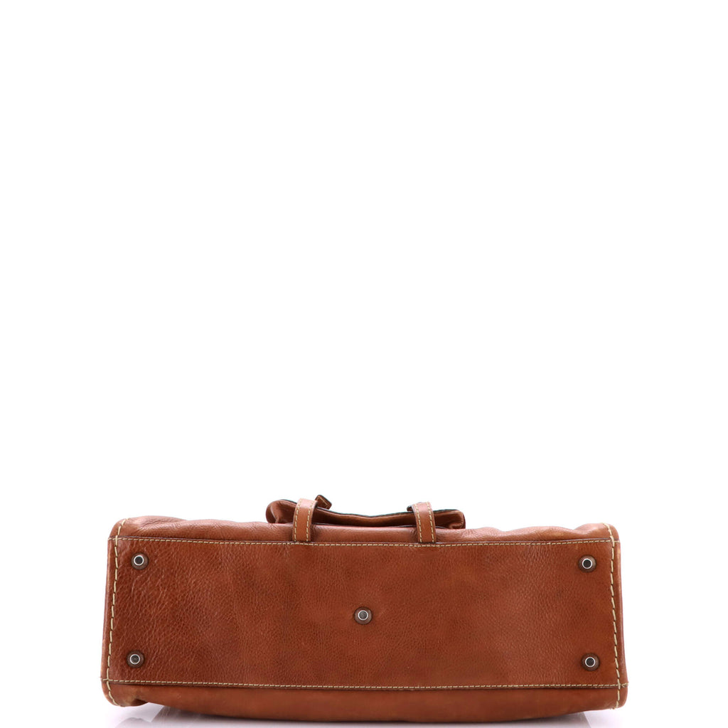 Base of the bag