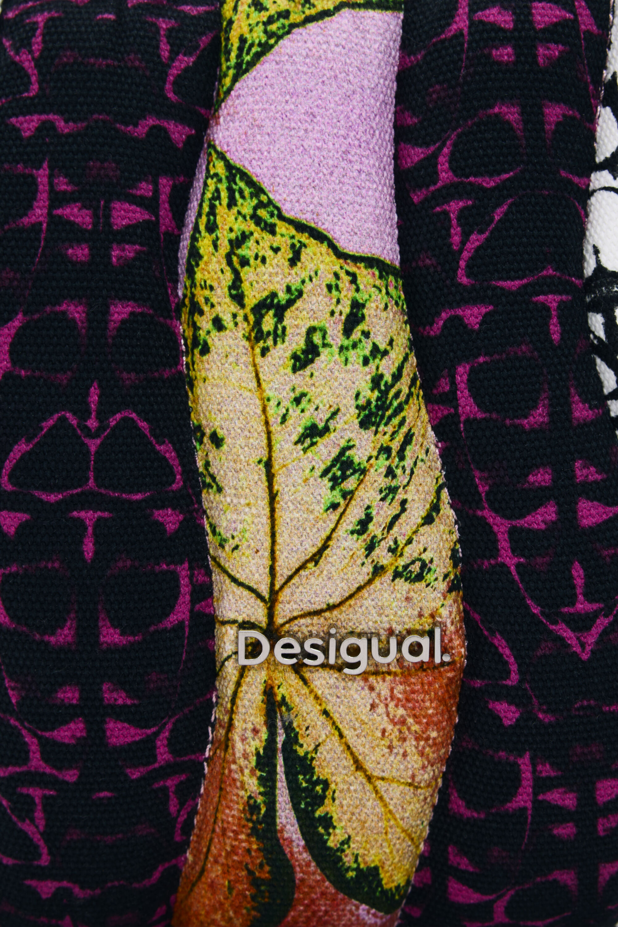 print detail