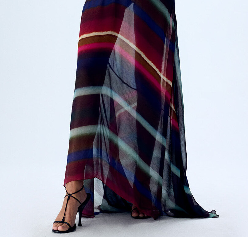 Crinkle chiffon hem detail