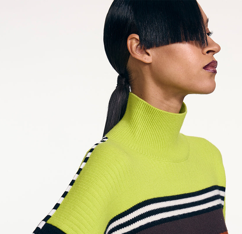Turtleneck and shoulder crop