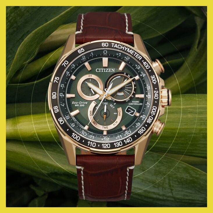 green dial closeup