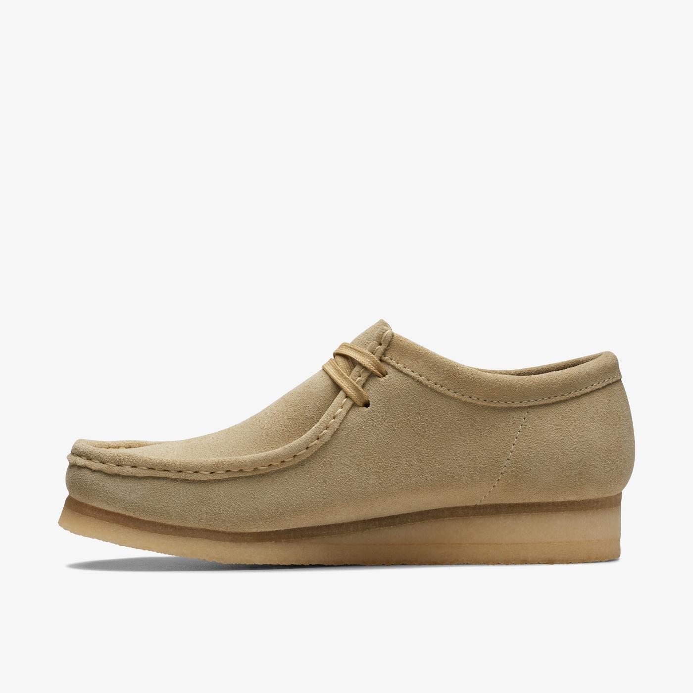 Side view showing the clean apron and crepe sole