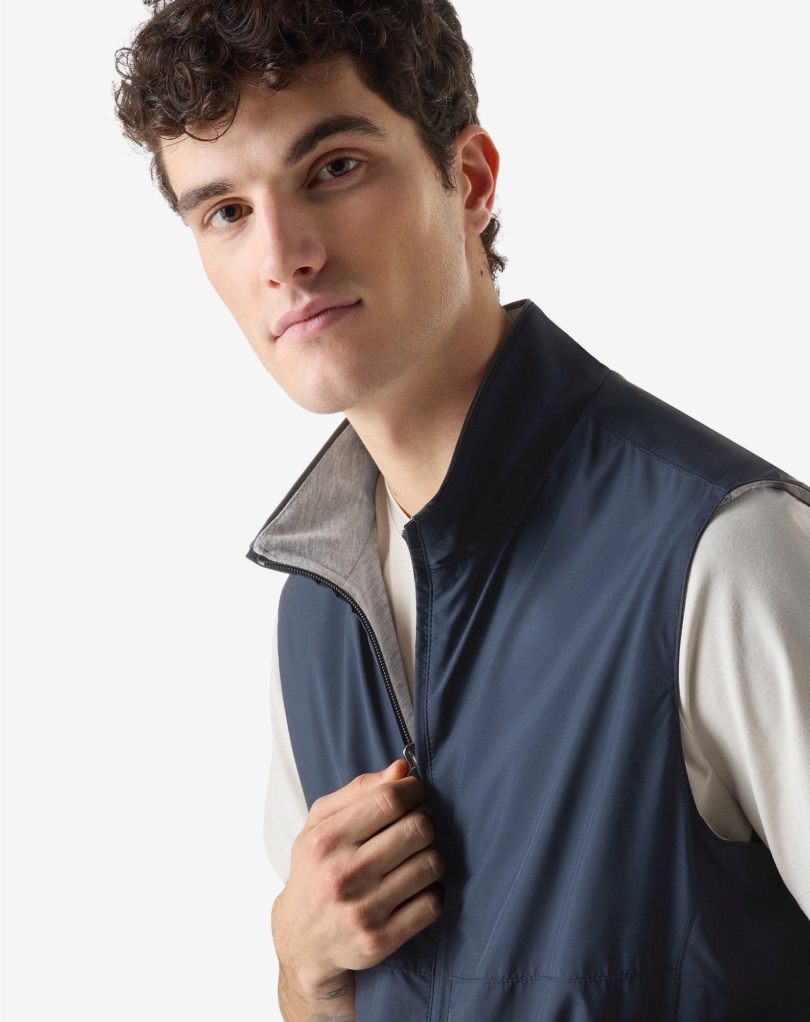 Technical Poplin Gilet official gallery view 4