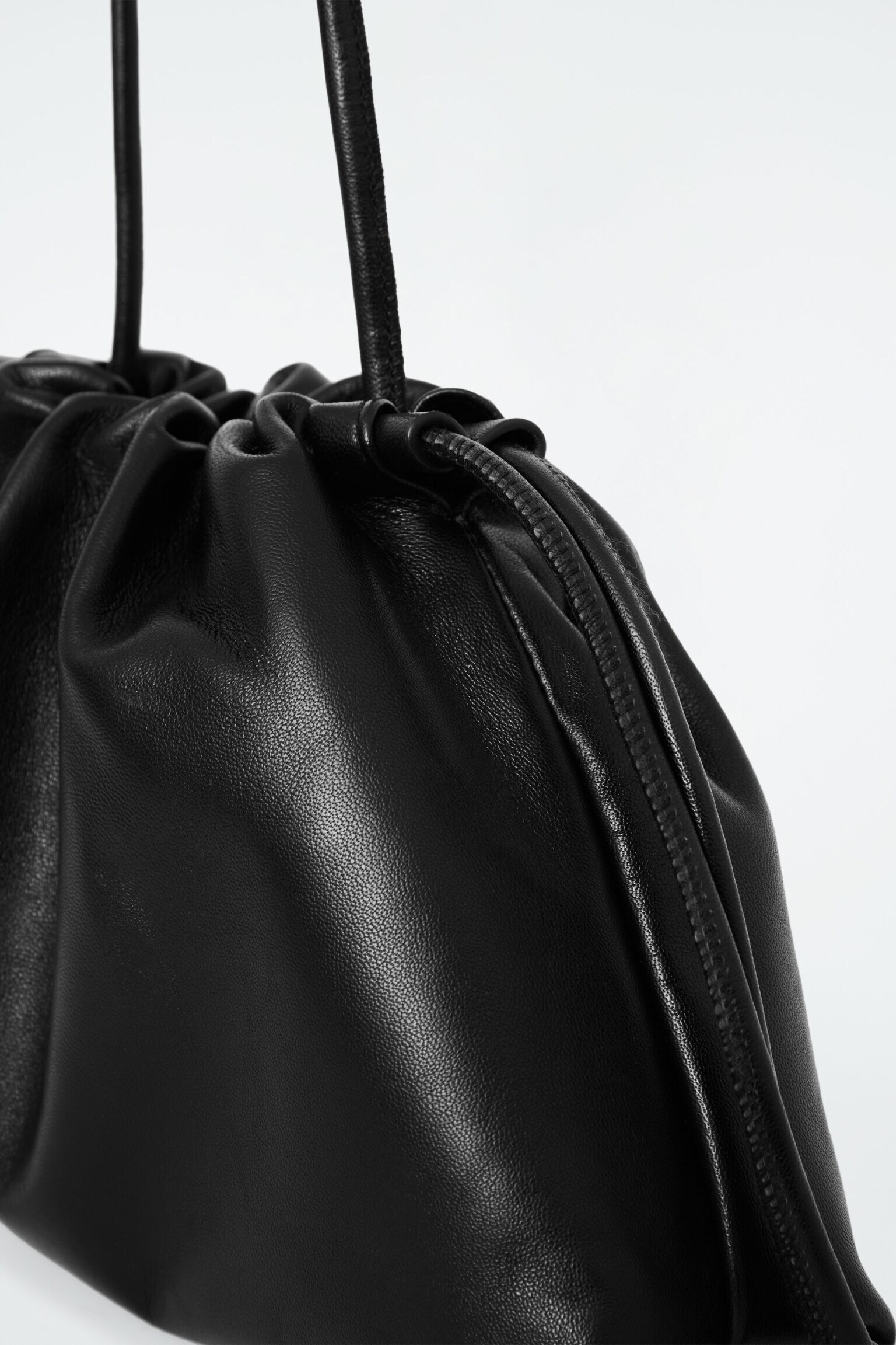 Black side detail