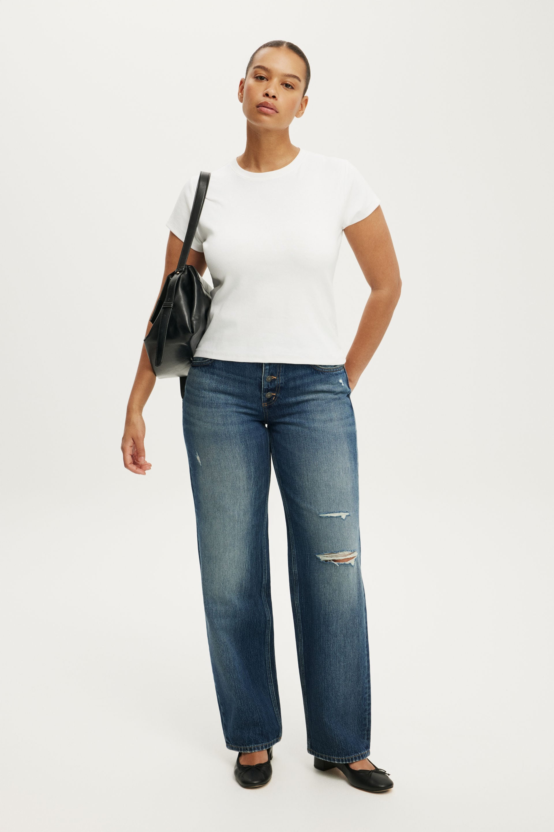 neckline and sleeve proportion