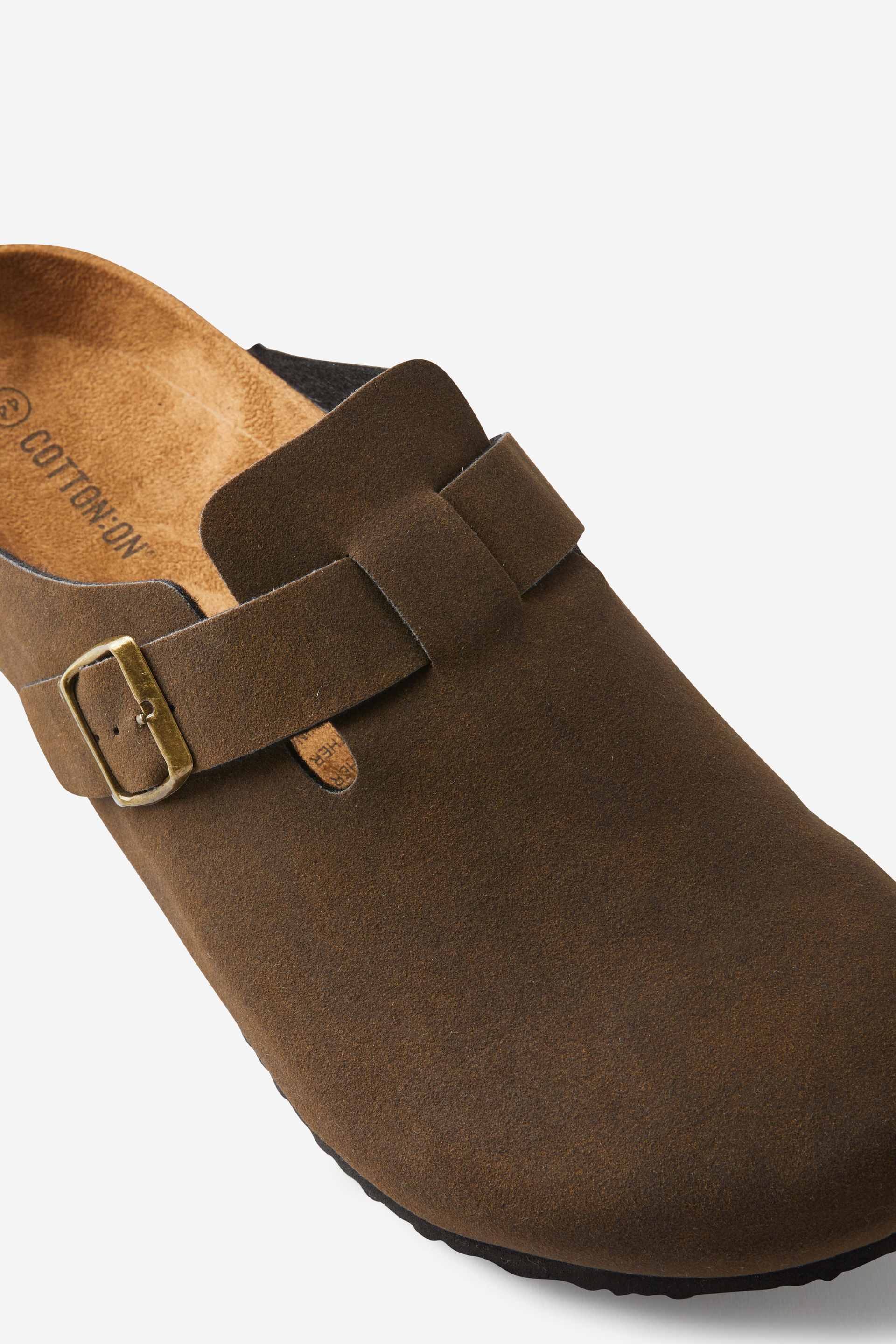 buckle detail