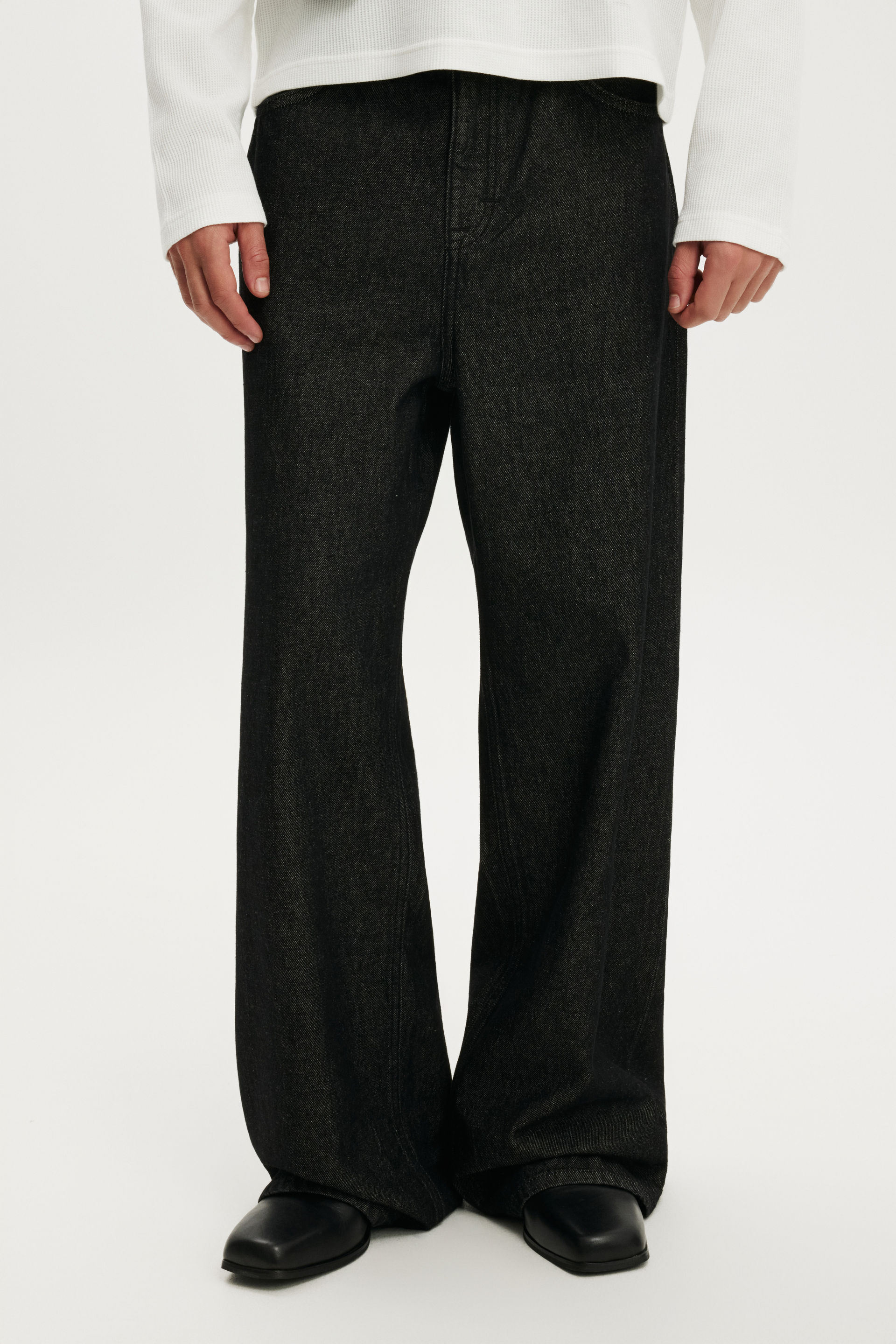 waist and pocket detail