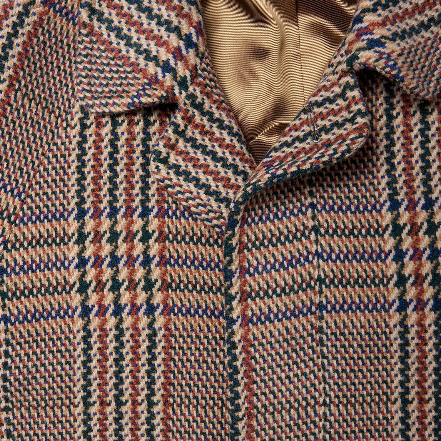 Back view with inverted pleat