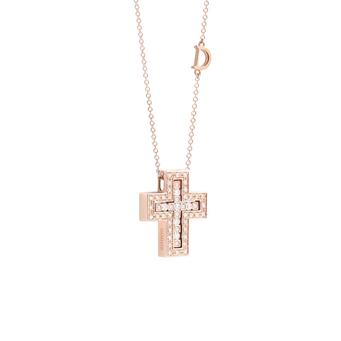 Vertical view of the cross pendant