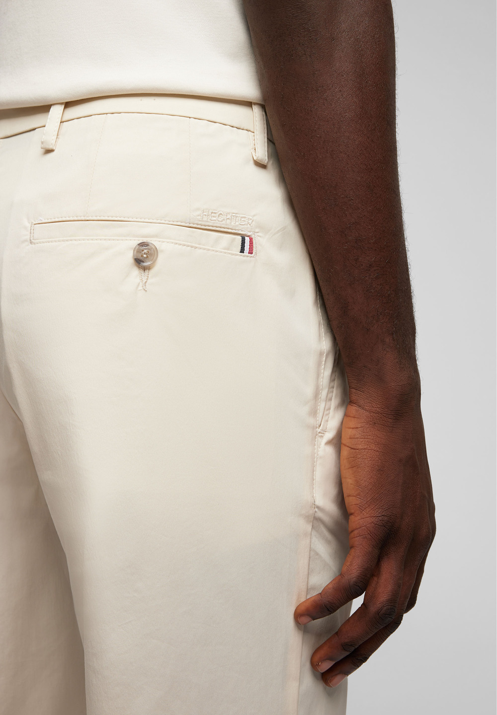 Side profile of the trouser